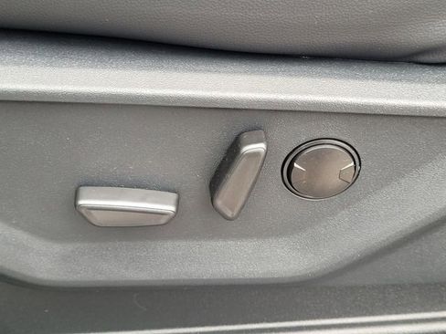 New 2026 Ford F250 Lariat w/ Chrome Package image 11