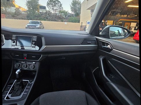 Used 2019 Volkswagen Jetta S w/ Driver Assistance Package image 26