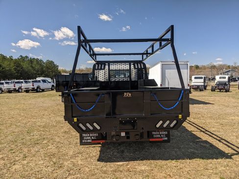 New 2025 Chevrolet Low Cab Forward image 7