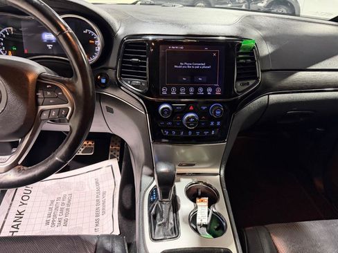 Used 2019 Jeep Grand Cherokee High Altitude RWD image 21