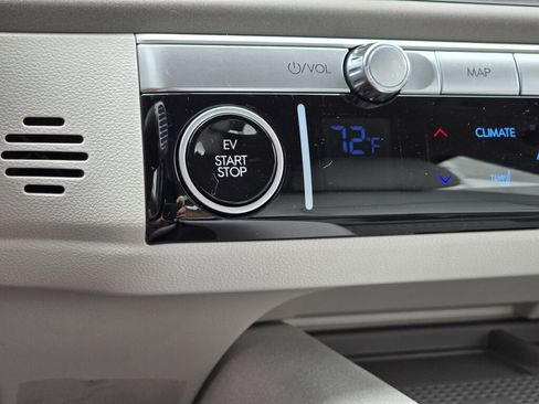 New 2025 Hyundai Ioniq 6 SEL image 24