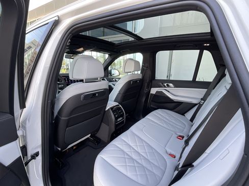 New 2026 BMW X5 sDrive40i w/ Climate Comfort Package image 24