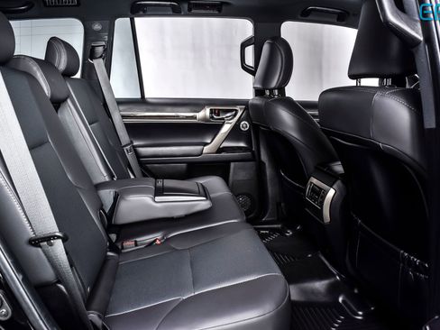 Used 2021 Lexus GX 460 Premium w/ Premium Plus Package image 25