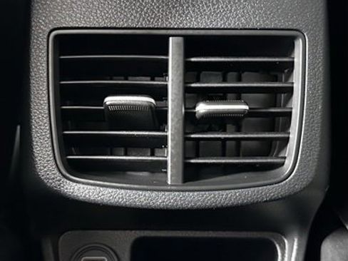 Used 2023 Kia Seltos S image 24