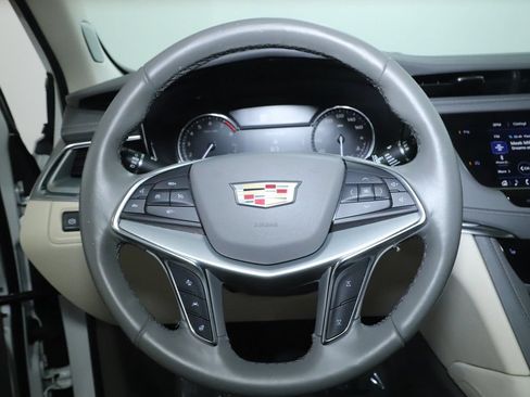 Used 2022 Cadillac XT5 Premium Luxury AWD/4WD image 24