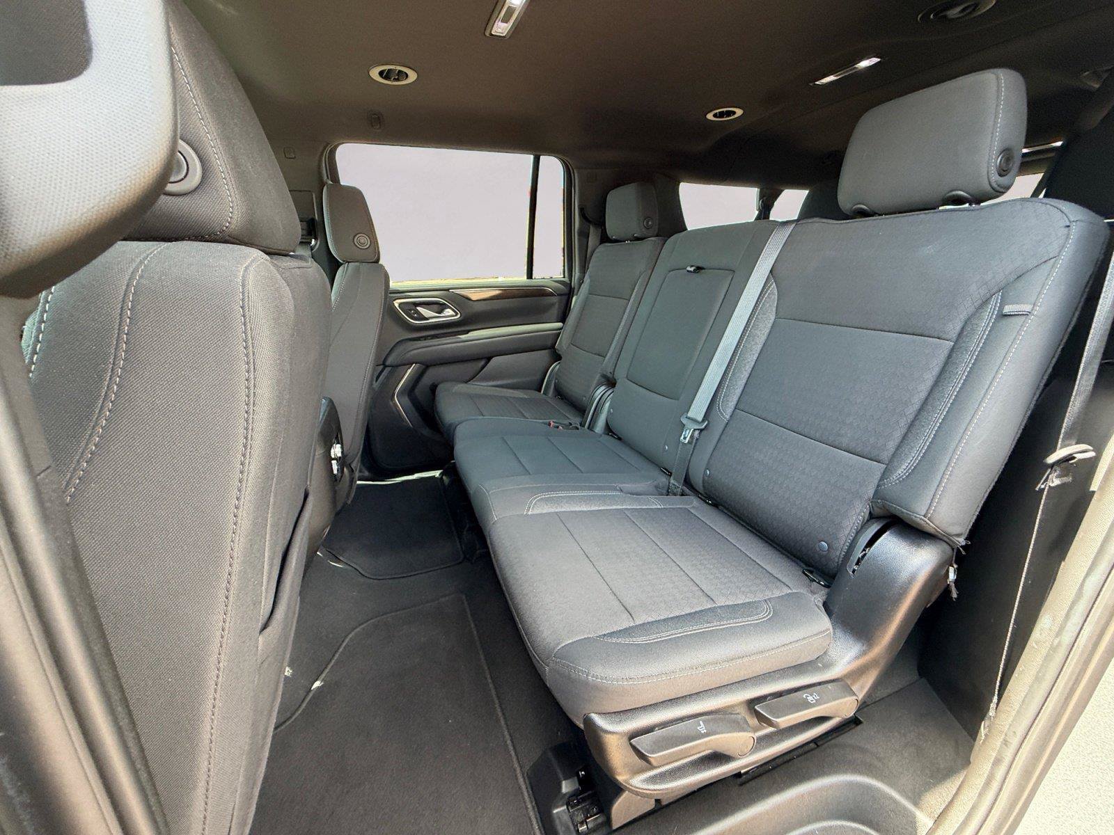 Used 2024 GMC Yukon XL SLE RWD image 13