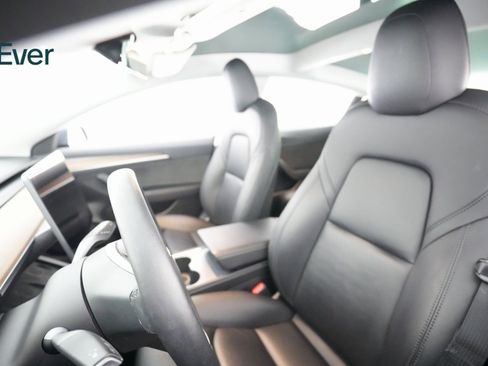 Used 2023 Tesla Model 3 Standard Range image 7