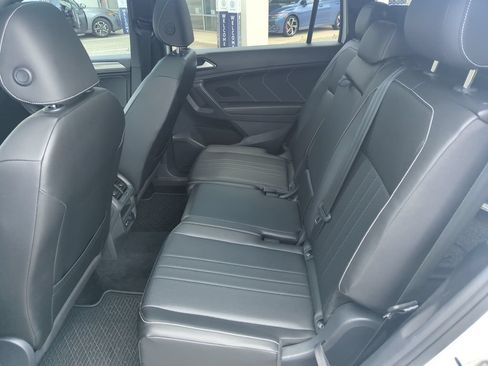 Used 2023 Volkswagen Tiguan SE R-Line FWD image 30