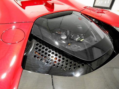Used 2022 Ferrari SF90 Spider image 48
