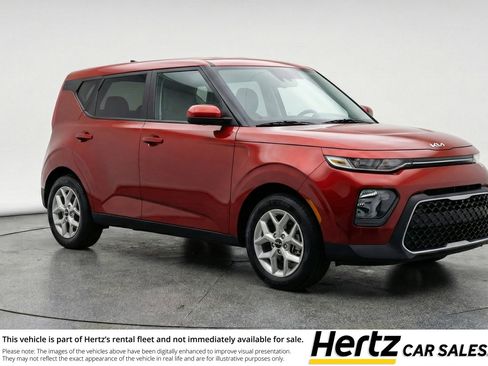 Used 2025 Kia Soul LX w/ LX Technology Package FWD image 1