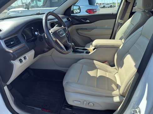 Used 2018 GMC Acadia Denali w/ Technology Package FWD image 13