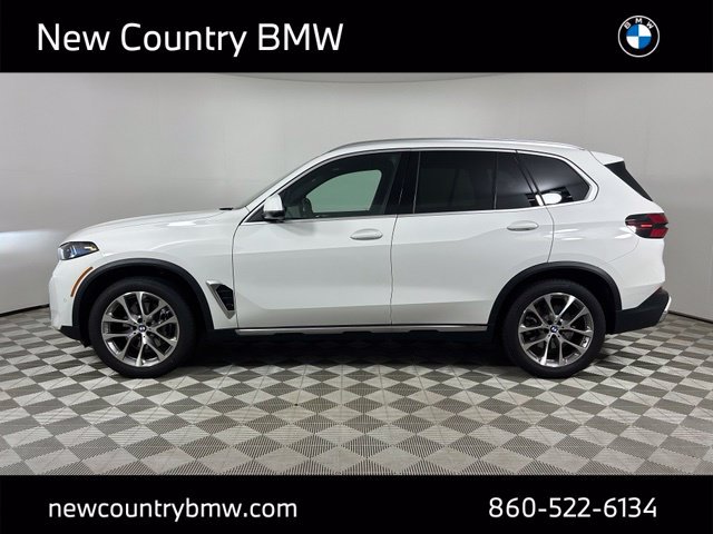 Certified 2026 BMW X5 xDrive40i w/ Premium Package AWD/4WD image 4