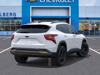 New 2026 Chevrolet Trax ACTIV w/ Sunroof Package