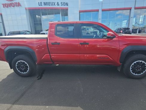 Certified 2024 Toyota Tacoma TRD Off-Road w/ TRD Off Road Upgrade Package AWD/4WD image 2