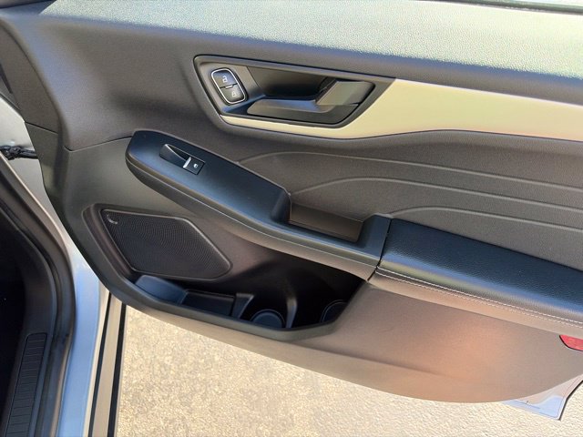 Used 2022 Ford Escape SE w/ Cold Weather Package FWD image 34