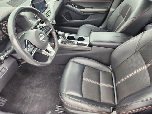 Used 2023 Nissan Altima 2.5 SR FWD image 13