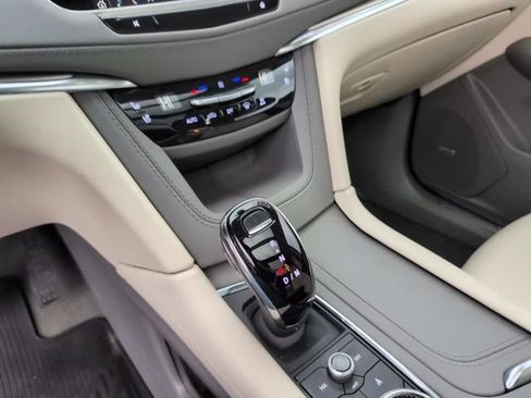 Used 2023 Cadillac XT5 Premium Luxury w/ Technology Package FWD image 20