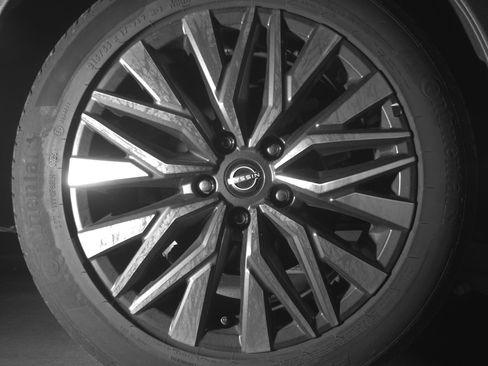 Used 2025 Nissan Altima 2.5 SV FWD image 15