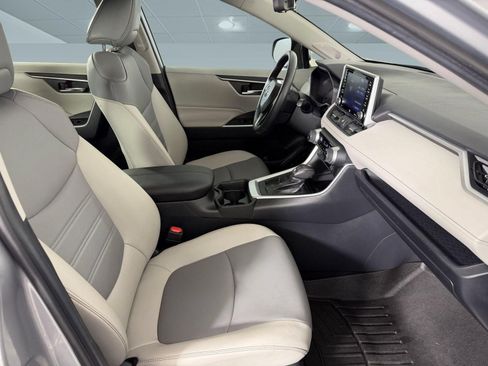 Used 2019 Toyota RAV4 XLE Premium w/ Advanced Technology Package FWD image 22