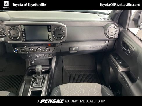 Used 2023 Toyota Tacoma TRD Sport image 18