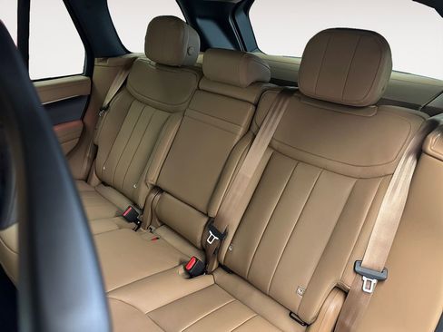 New 2026 Land Rover Range Rover SE AWD/4WD image 13