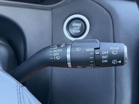 Used 2025 Land Rover Range Rover Velar Dynamic SE AWD/4WD image 27