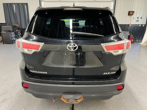 Used 2016 Toyota Highlander XLE AWD/4WD image 5
