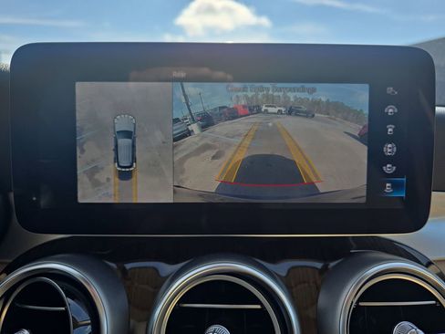 Used 2022 Mercedes-Benz GLC 300 image 27