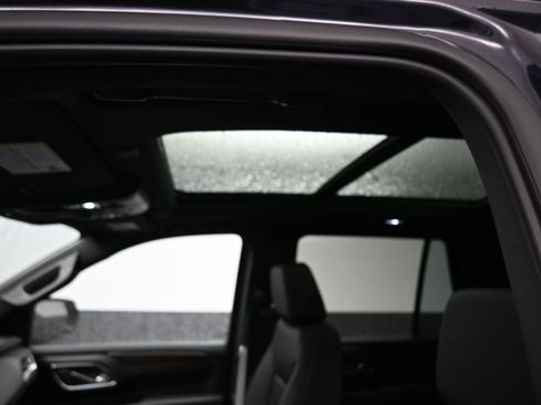 Used 2023 Chevrolet Tahoe Z71 w/ Luxury Package image 14