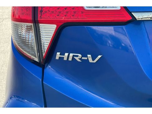 Used 2019 Honda HR-V EX image 17
