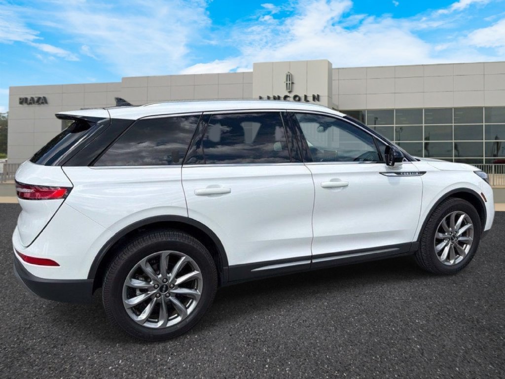 Used 2021 Lincoln Corsair FWD w/ Premium Package image 3