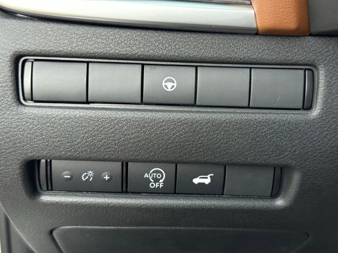New 2026 Nissan Rogue Platinum AWD/4WD image 31