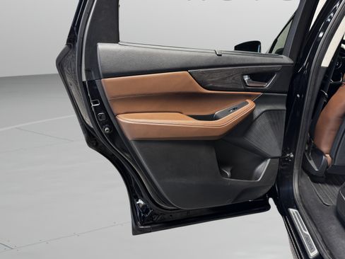 Certified 2024 Acura MDX SH-AWD w/ Advance Package image 14