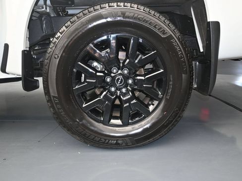 Certified 2026 Nissan Frontier SV w/ Tow Package AWD/4WD image 17