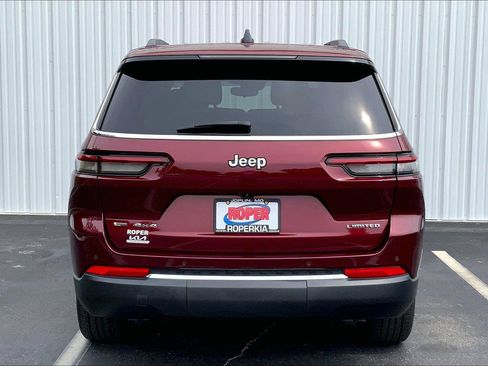 Used 2022 Jeep Grand Cherokee L Limited w/ Trailer Tow Group (B) AWD/4WD image 4