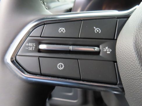 Used 2025 Chevrolet Suburban Premier image 58