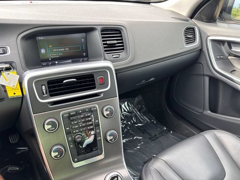 Used 2014 Volvo S60 T5 AWD/4WD image 28
