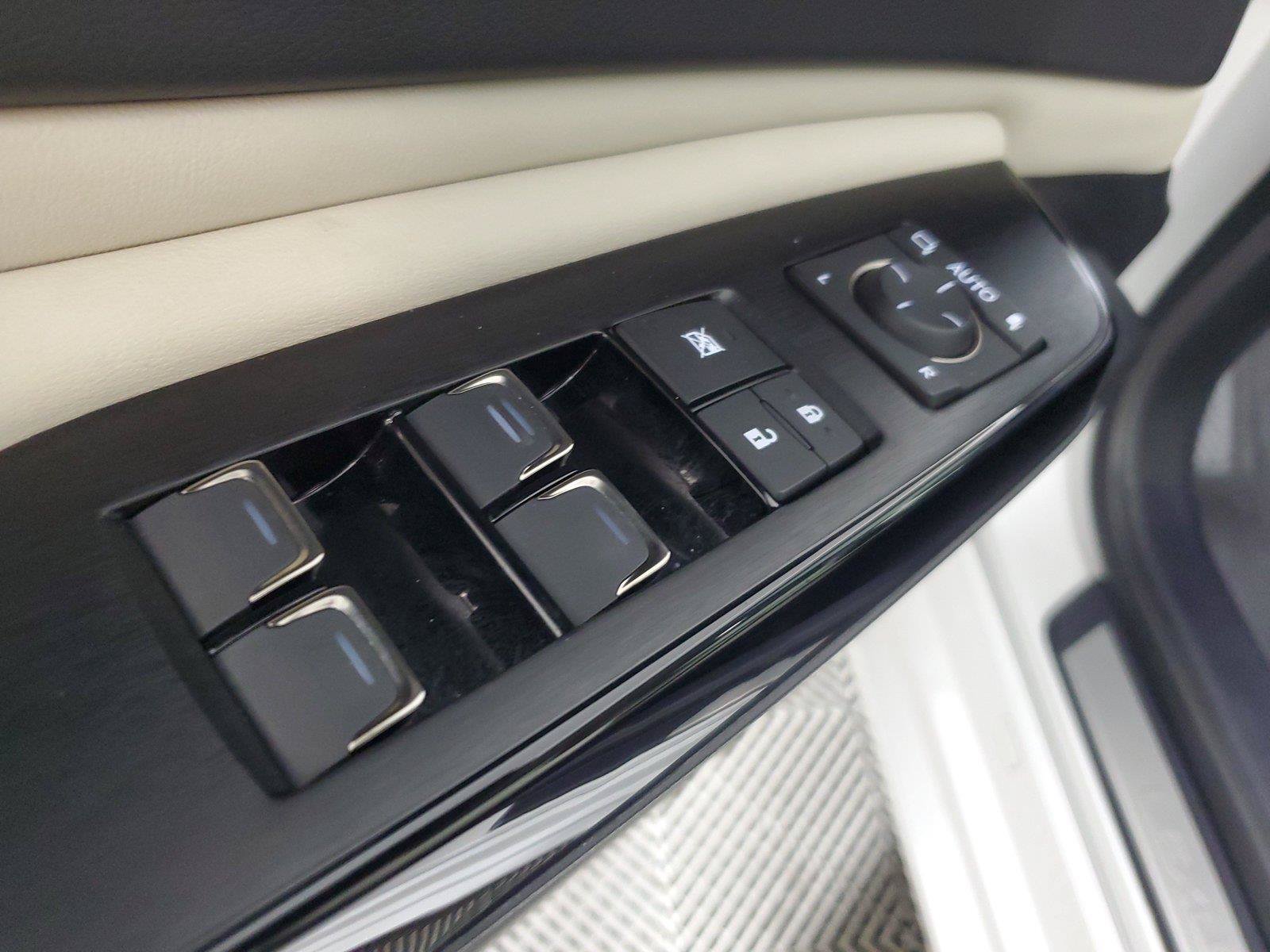 Used 2024 Lexus ES 350 w/ Premium Package FWD image 19
