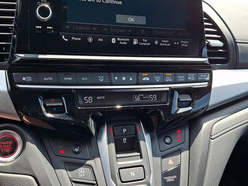 Certified 2026 Honda Odyssey EX-L image 19