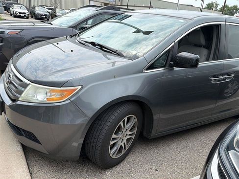 Used 2013 Honda Odyssey EX image 8