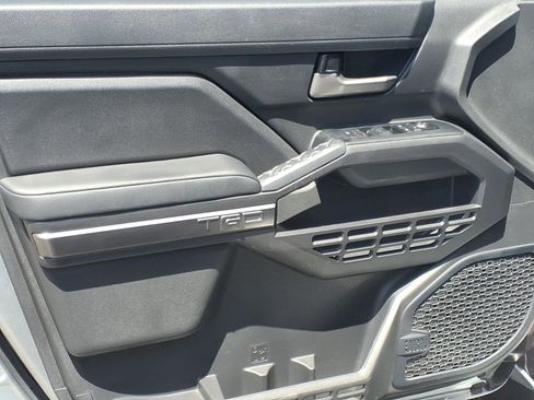 Certified 2024 Toyota Tacoma TRD Off-Road w/ TRD Off Road Premium Package AWD/4WD image 13