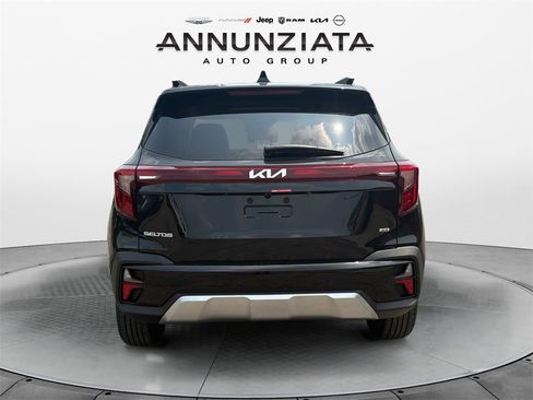 New 2025 Kia Seltos S image 4