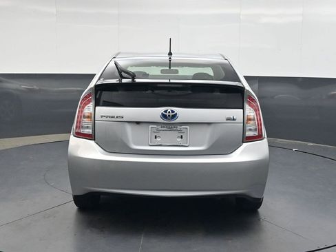 Used 2015 Toyota Prius Two image 5