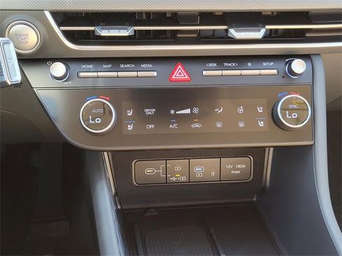 New 2026 Hyundai Sonata Limited image 18