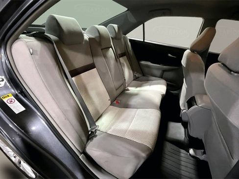 Used 2013 Toyota Camry LE image 15