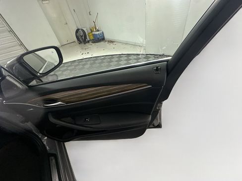 Used 2022 BMW 530i w/ Premium Package image 32