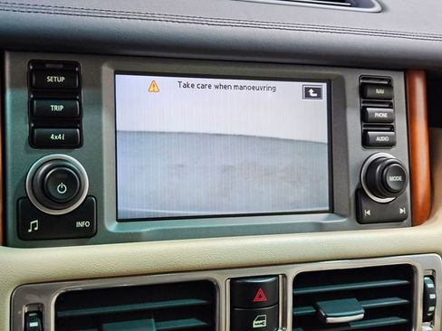 Used 2009 Land Rover Range Rover Supercharged AWD/4WD image 14