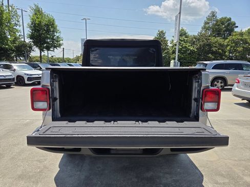 Used 2020 Jeep Gladiator Sport w/ Quick Order Package 24S AWD/4WD image 24