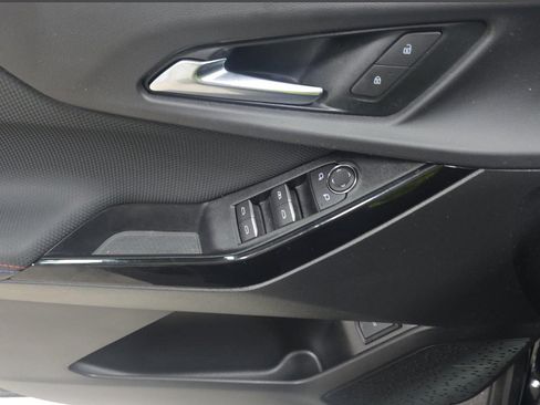 Used 2026 Chevrolet Equinox RS FWD image 10