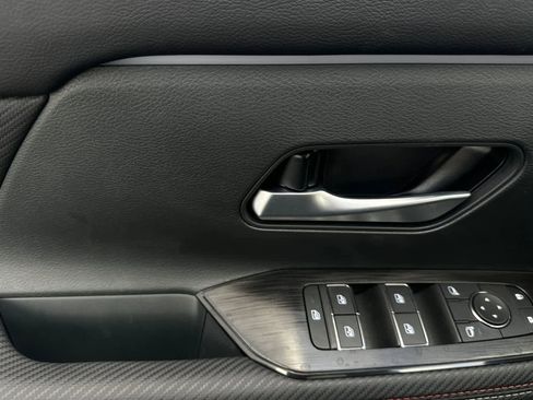 New 2026 Nissan Kicks SR w/ Cold Weather Package image 13